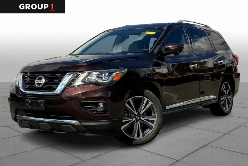 2019 Nissan Pathfinder Platinum photo 1