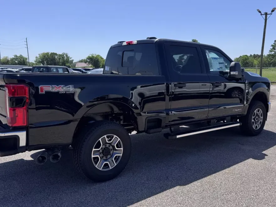 2025 Ford F-250 XLT photo 1