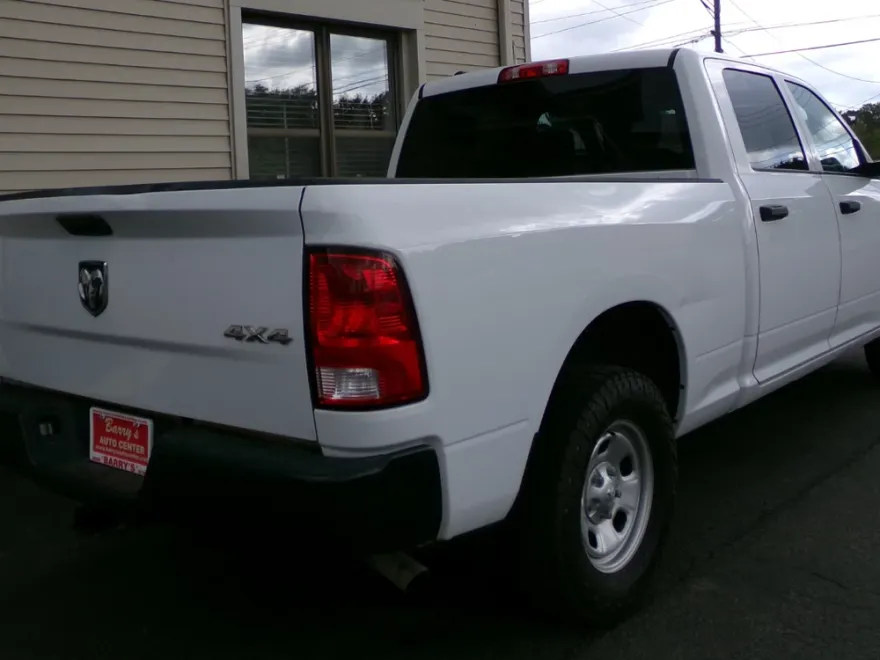 2022 Ram 1500 Tradesman photo 1