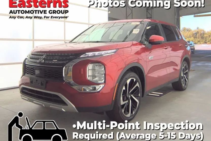 2023 Mitsubishi Outlander PHEV SE photo 1