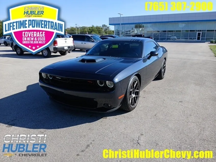 2016 Dodge Challenger SXT Plus photo 1