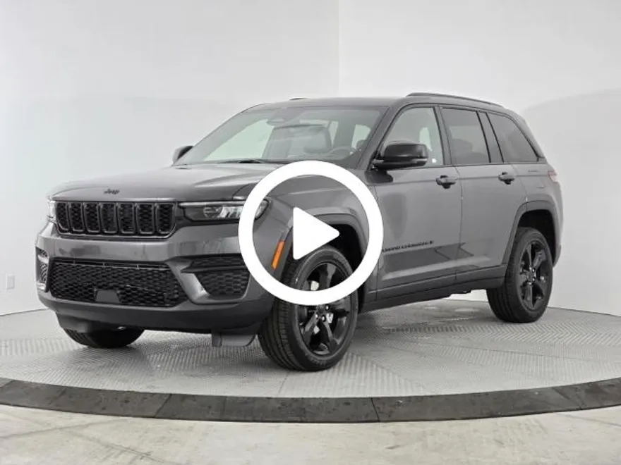2025 Jeep Grand Cherokee Laredo Altitude photo 1