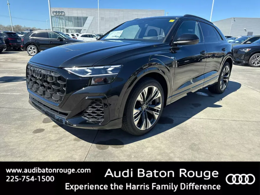 2025 Audi Q8 55 Prestige photo 1