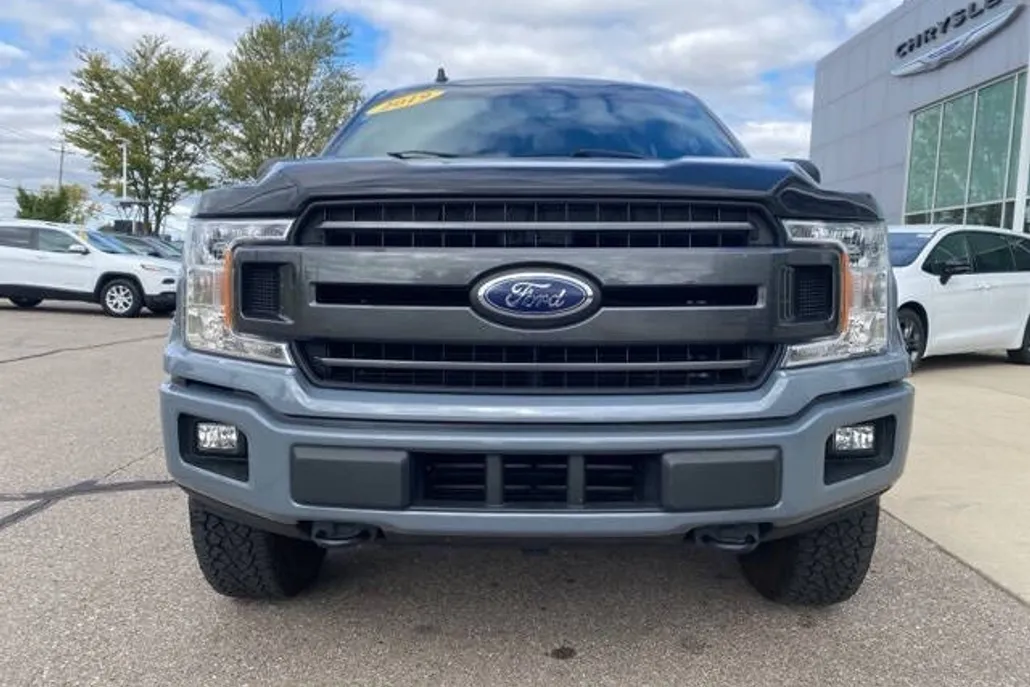 2019 Ford F-150 XLT photo 1