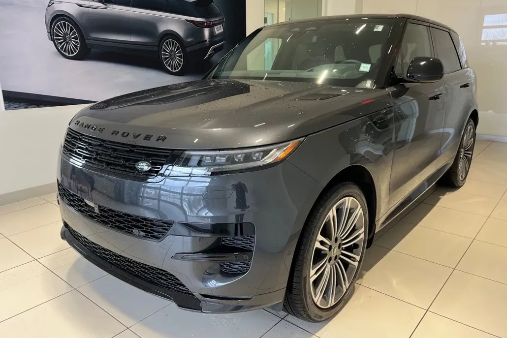 2025 Land Rover Range Rover Sport SE photo 1
