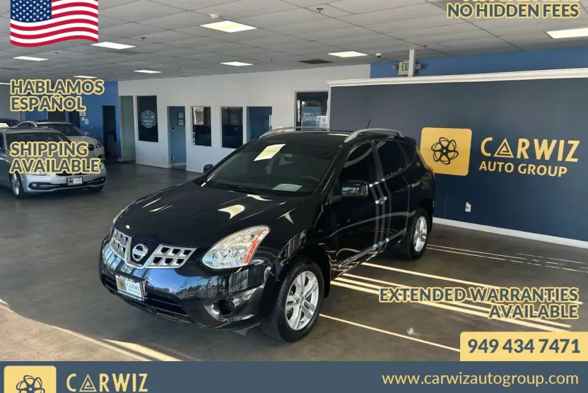 2013 Nissan Rogue SV photo 1