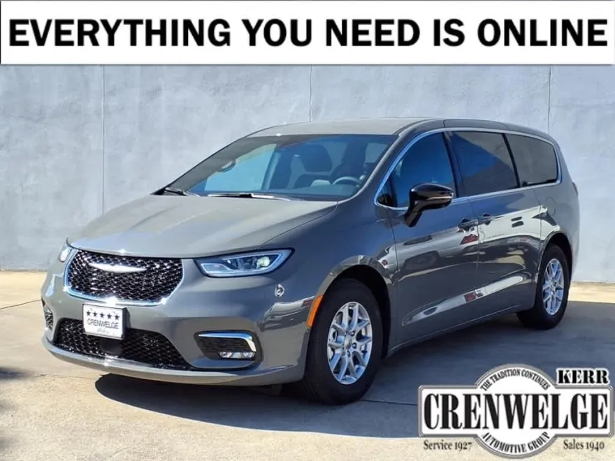 2025 Chrysler Pacifica photo 1
