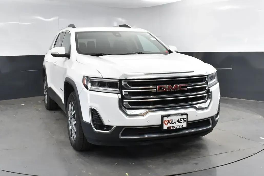 2023 Gmc Acadia SLT photo 1