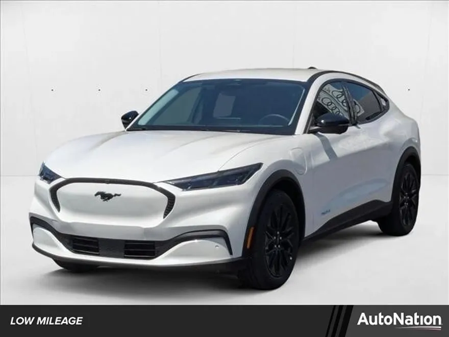 2025 Ford Mustang Mach-E Select photo 1
