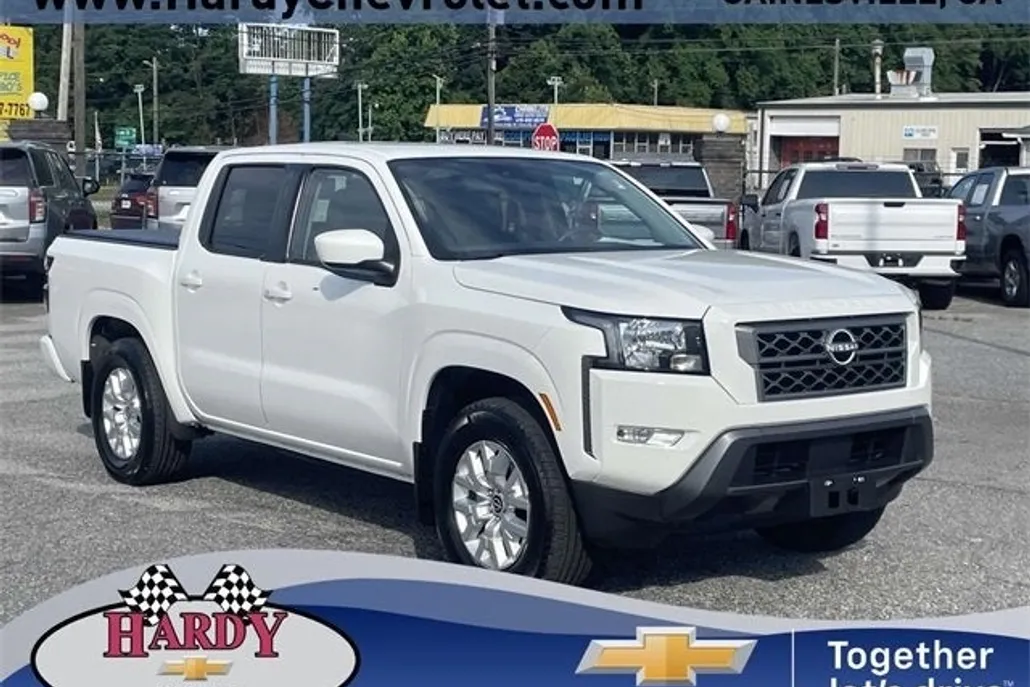 2024 Nissan Frontier SV photo 1