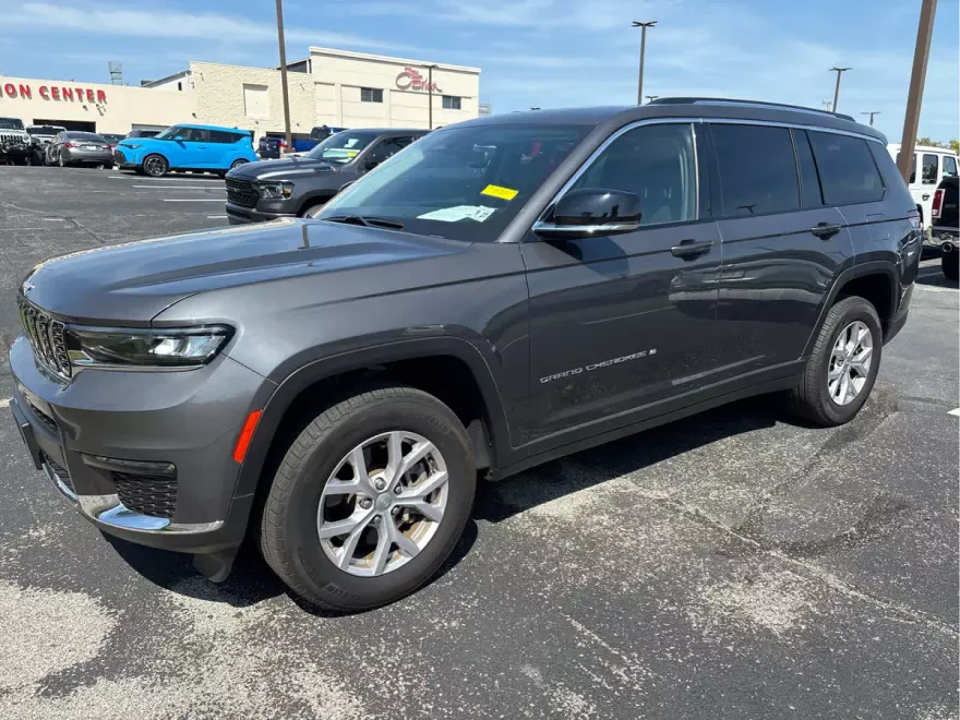 2022 Jeep Grand Cherokee Limited photo 1