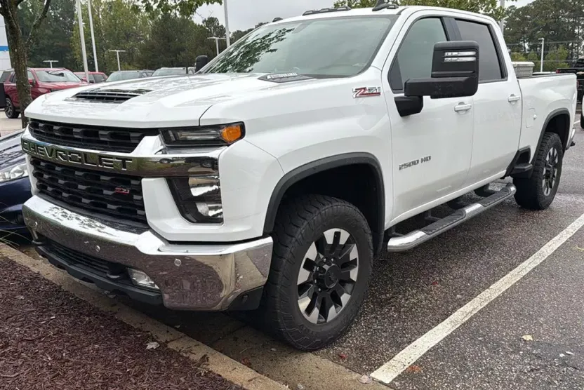 2020 Chevrolet Silverado 2500HD LT photo 1