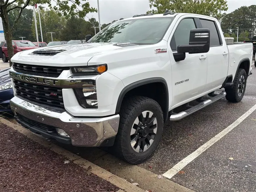 2020 Chevrolet Silverado 2500HD LT photo 1
