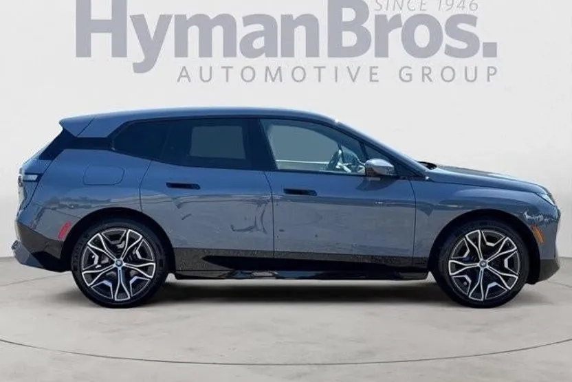 2024 Bmw iX photo 1