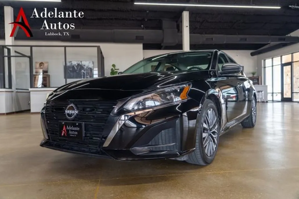 2025 Nissan Altima 2.5 SV photo 1