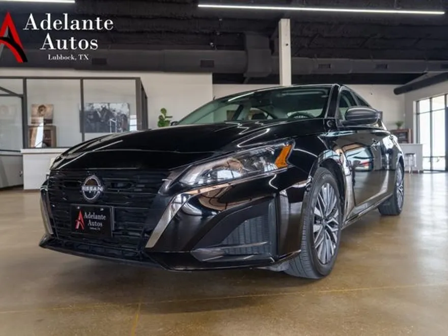 2025 Nissan Altima 2.5 SV photo 1
