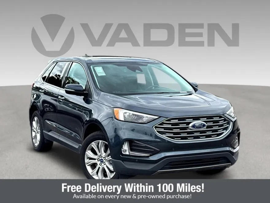 2022 Ford Edge Titanium photo 1