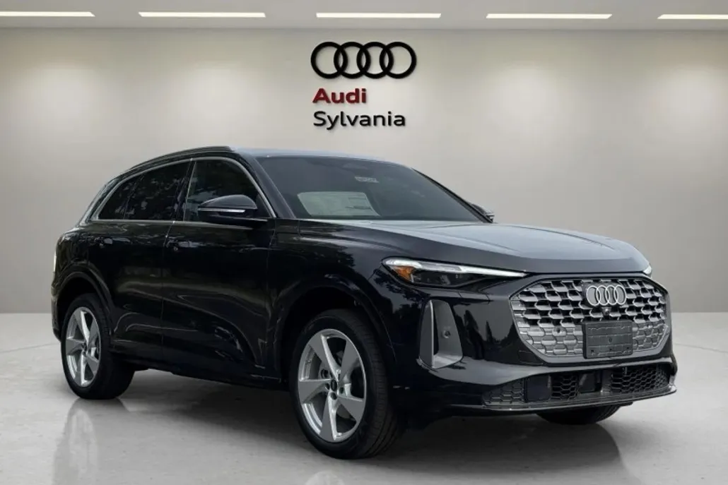 2025 Audi Q5 Premium Plus photo 1