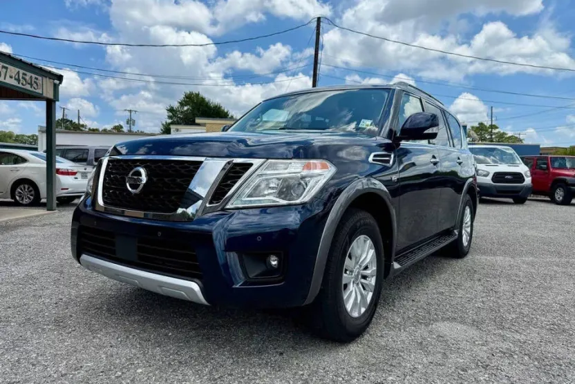 2018 Nissan Armada SV photo 1