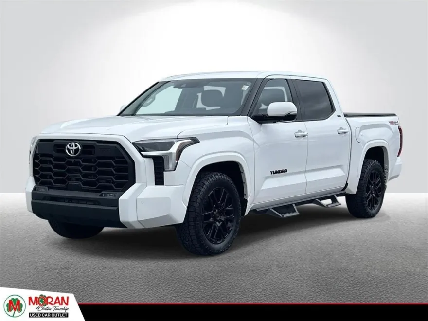 2022 Toyota Tundra SR5 photo 1