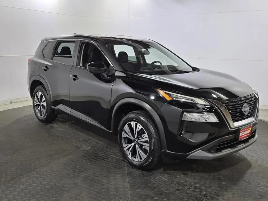 2023 Nissan Rogue SV photo 1