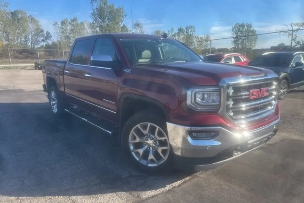 2017 Gmc Sierra 1500 SLT photo 1