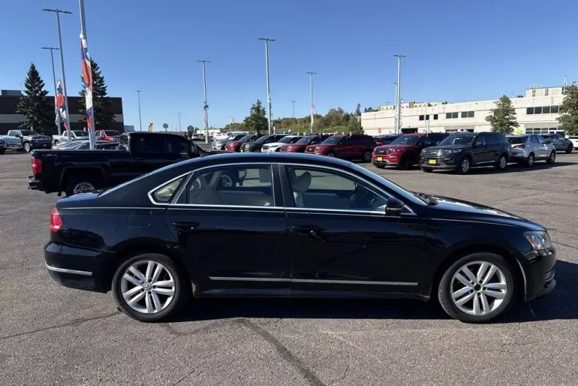 2012 Volkswagen Passat TDI SE photo 1