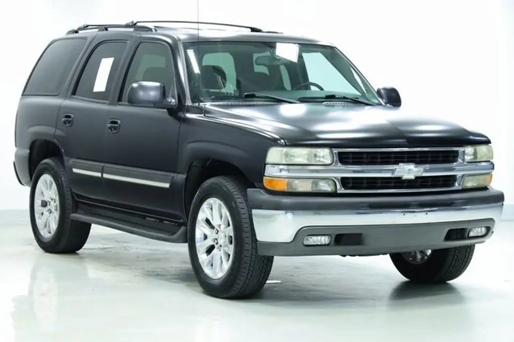 2004 Chevrolet Tahoe LS photo 1