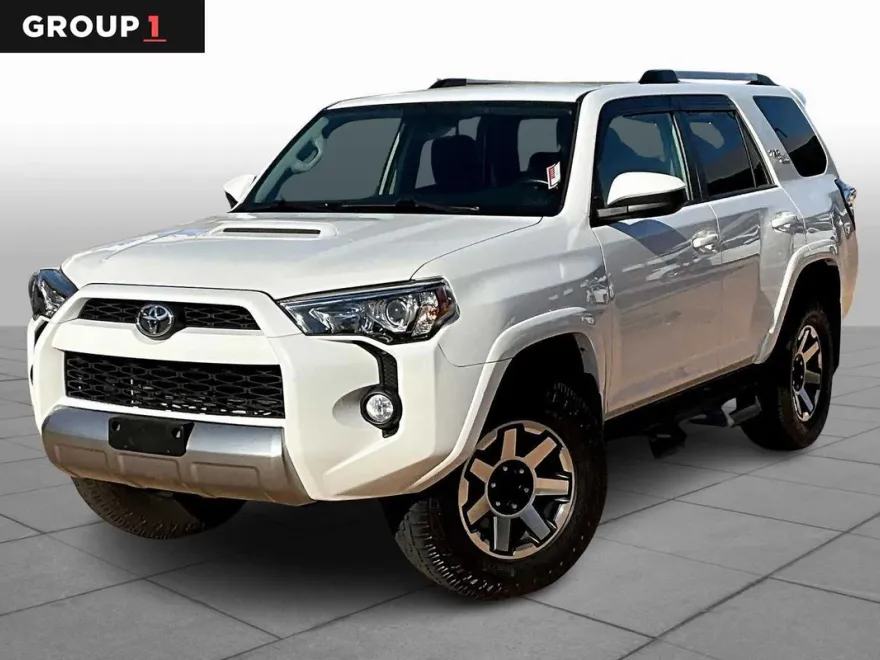 2018 Toyota 4Runner TRD photo 1