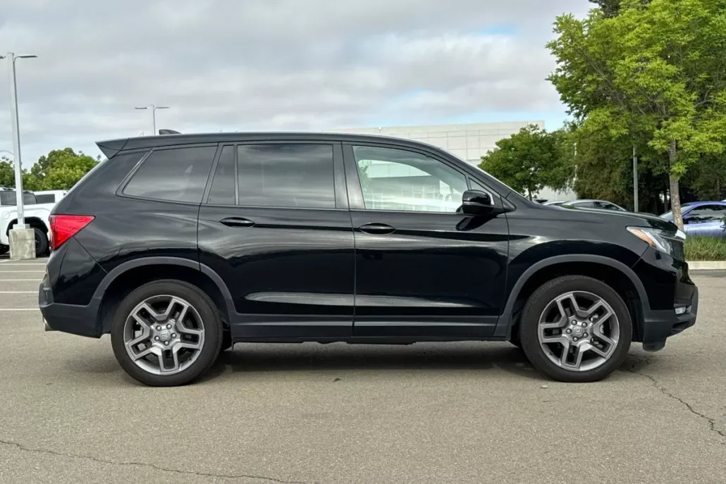 2023 Honda Passport EX-L photo 1