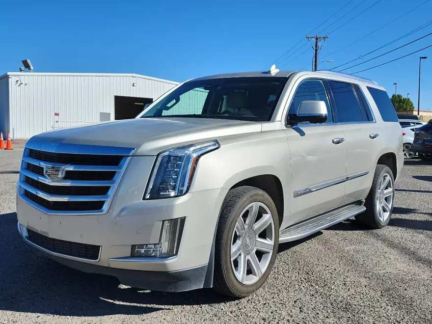 2015 Cadillac Escalade Luxury photo 1