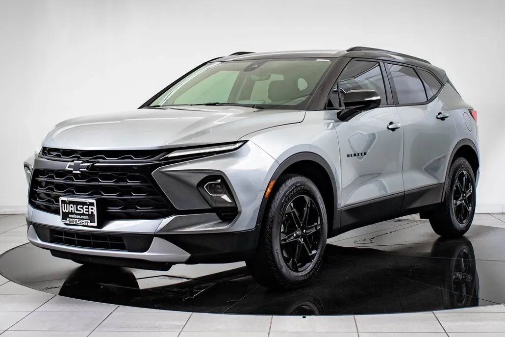 2024 Chevrolet Blazer 3LT photo 1