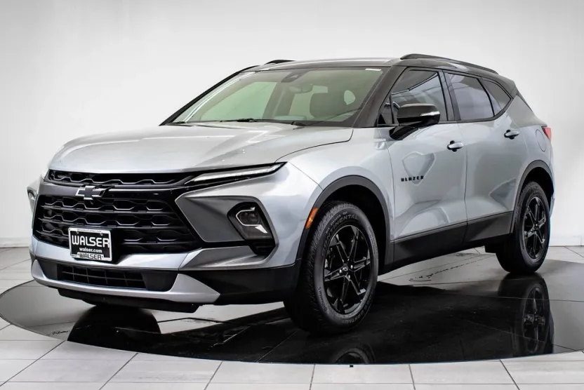 2024 Chevrolet Blazer 3LT photo 1