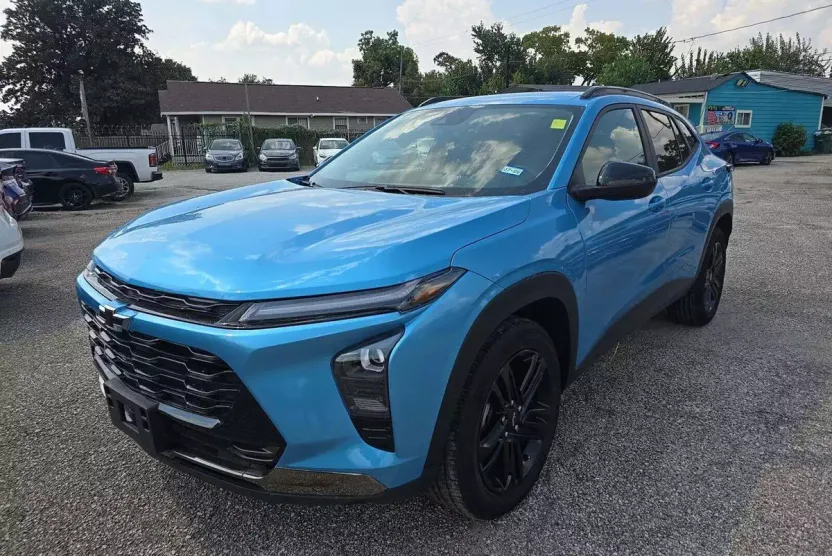 2025 Chevrolet Trax ACTIV photo 1