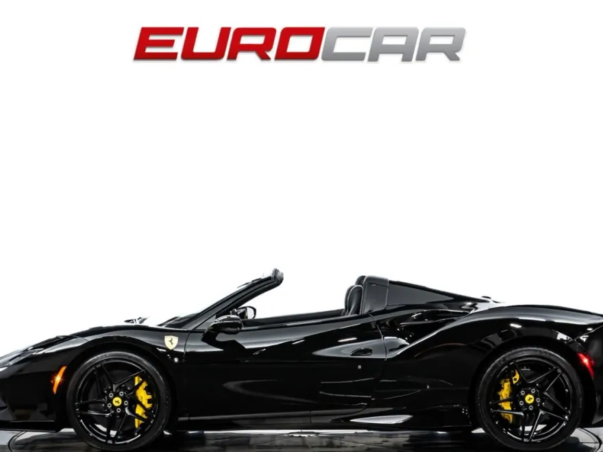 2021 Ferrari F8 Spider Base photo 1