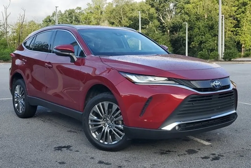 2024 Toyota Venza Limited photo 1