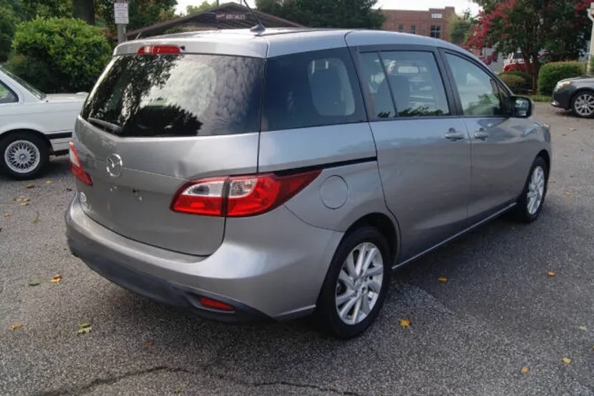 2012 Mazda Mazda5 Sport photo 1