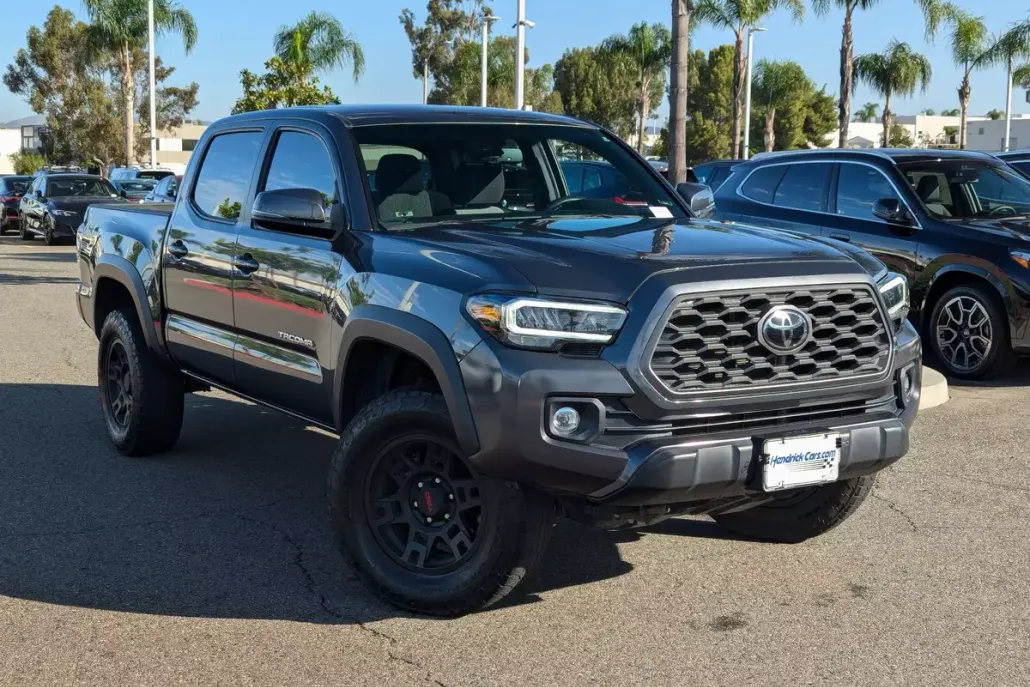 2021 Toyota Tacoma TRD photo 1