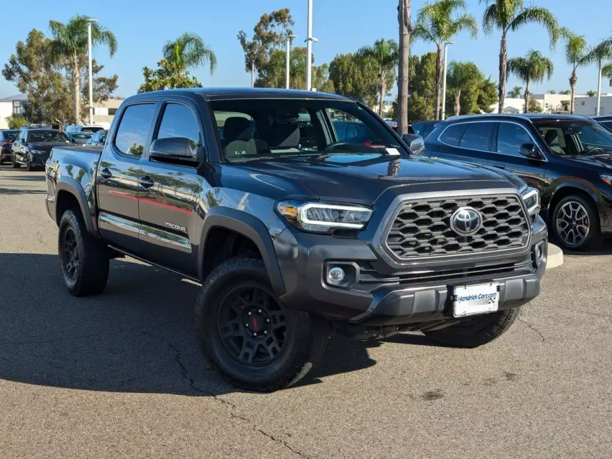 2021 Toyota Tacoma TRD photo 1