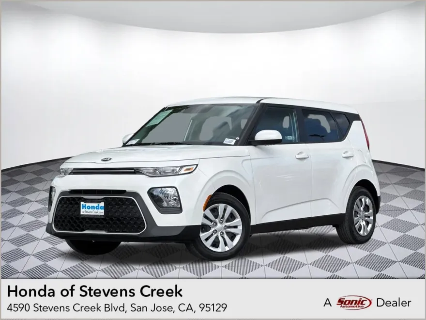 2020 Kia Soul LX photo 1