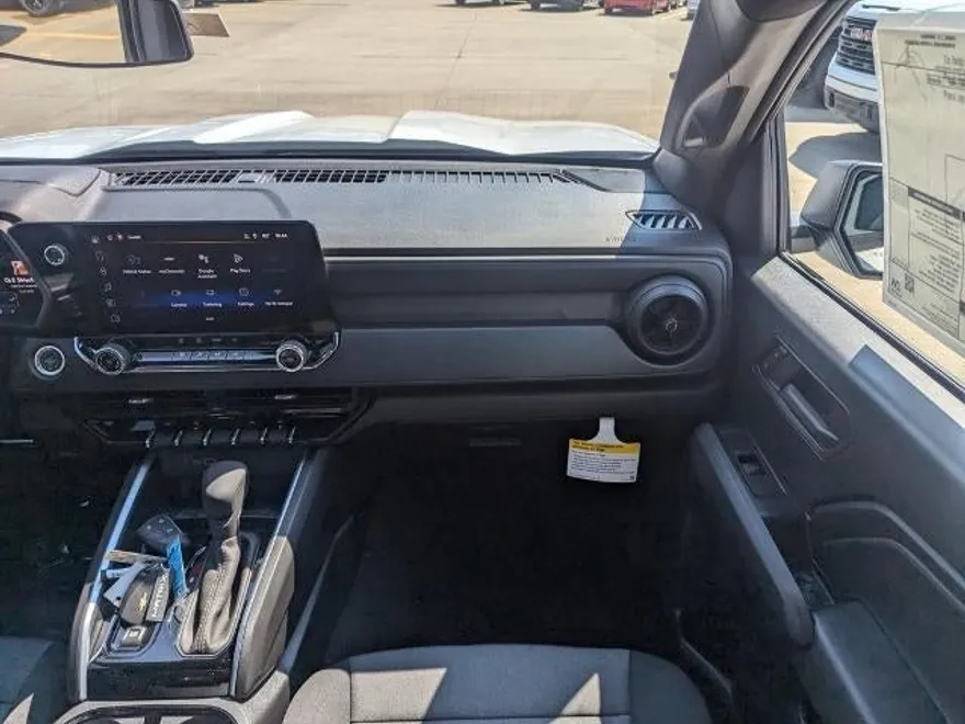 2026 Chevrolet Colorado Work Truck photo 1