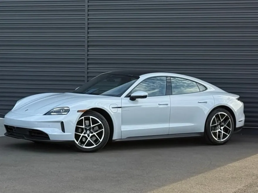 2025 Porsche Taycan 4 photo 1