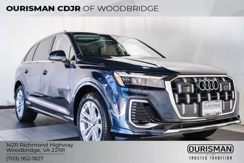 2025 Audi Q7 45 Premium Plus photo 1