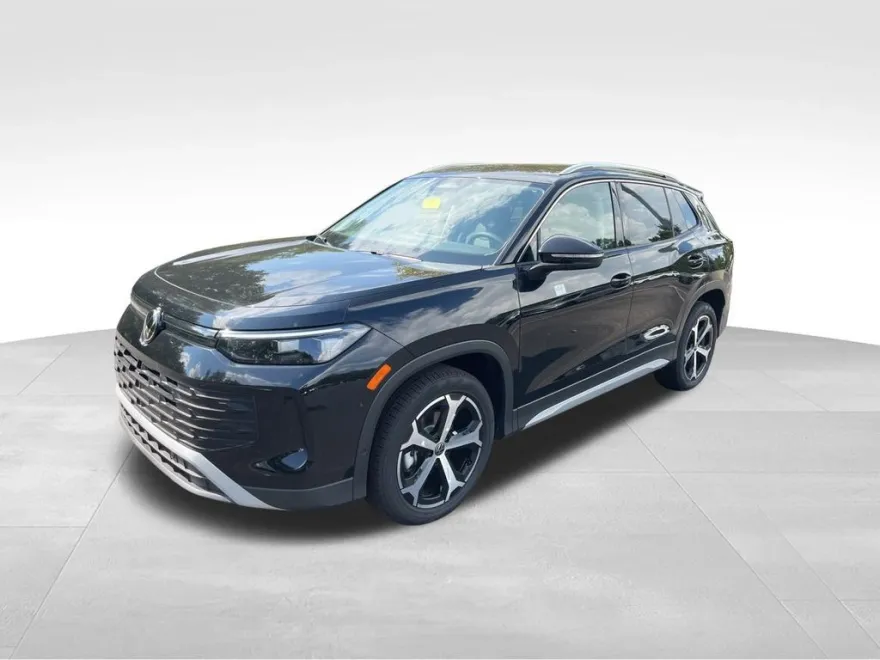 2025 Volkswagen Tiguan SE photo 1