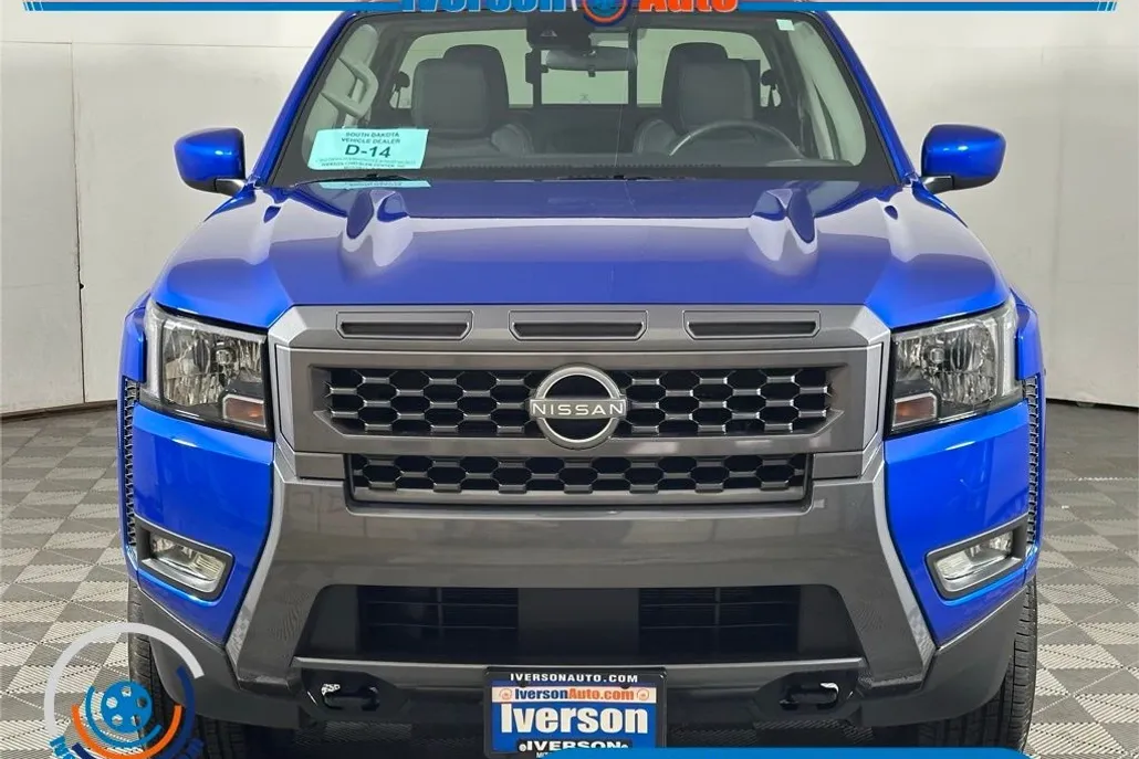 2025 Nissan Frontier SV photo 1