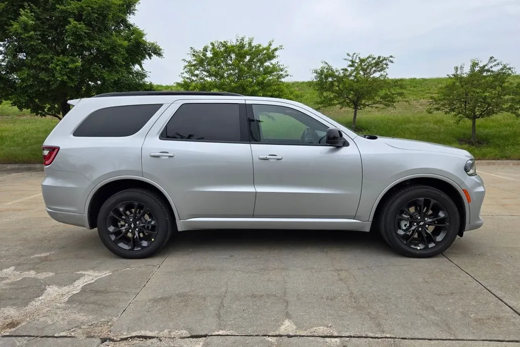2025 Dodge Durango GT photo 1