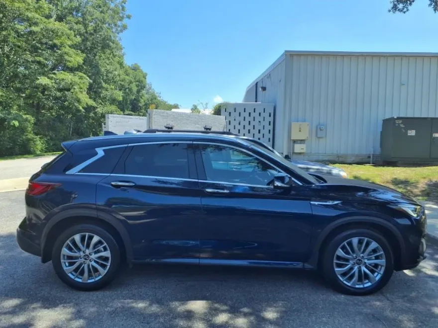 2024 Infiniti QX50 Luxe photo 1