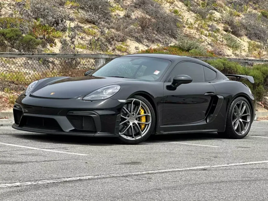 2023 Porsche Cayman GT4 photo 1