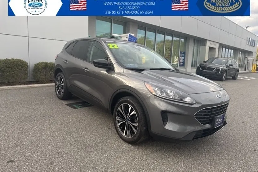 2022 Ford Escape Base photo 1