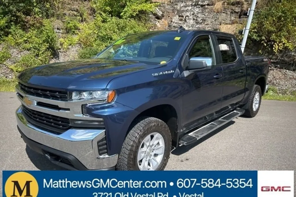 2021 Chevrolet Silverado 1500 LT photo 1